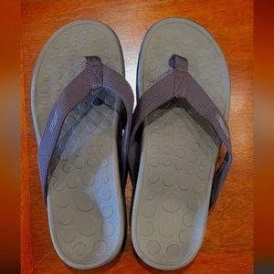 Vionic Wave unisex Sandals size 9M/10W chocolate brown